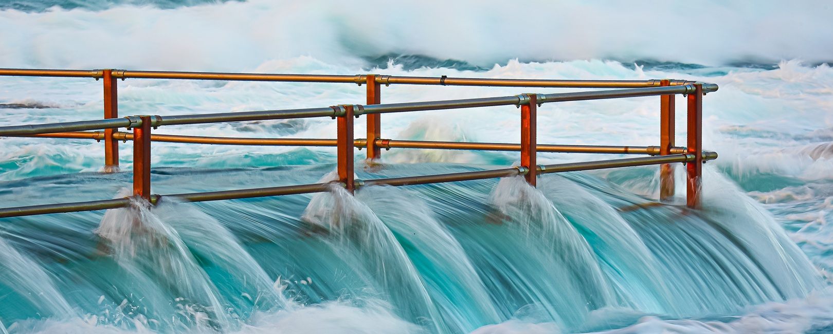 Projeto de lei incentiva energia gerada pelo mar no Brasil