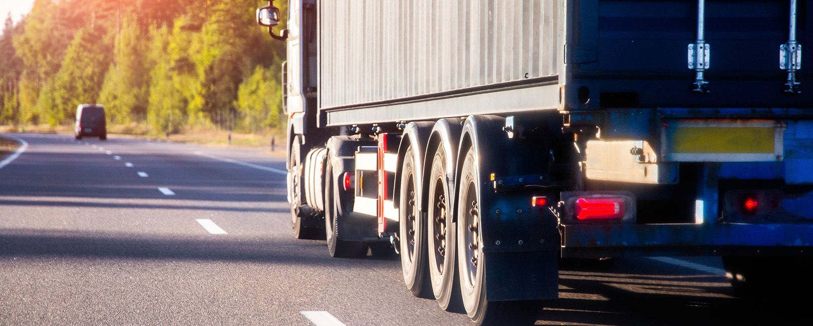 ANTT e CNseg firmam acordo para validar seguros obrigatórios dos transportadores de cargas