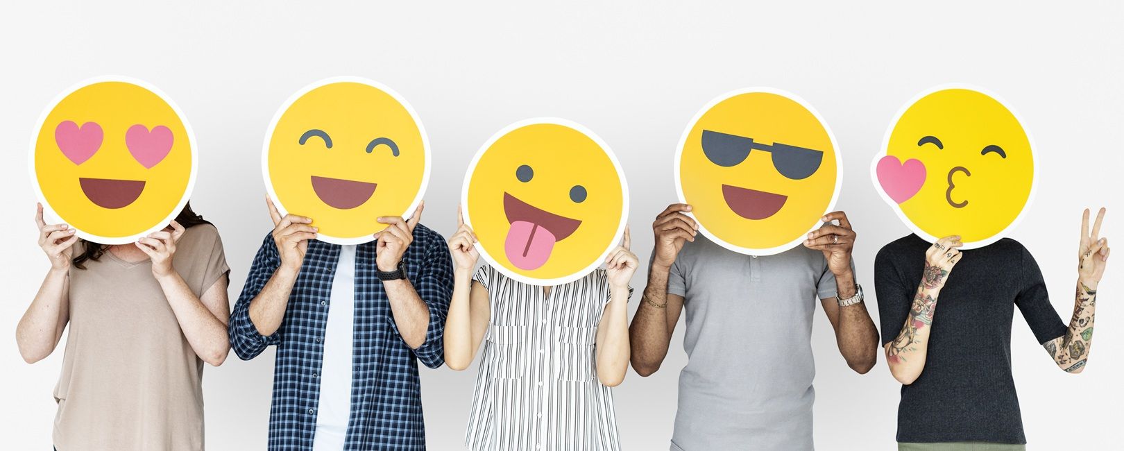 Emojis na comunicação corporativa coloca o Brasil na liderança da expressividade digital